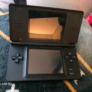 Nintendo DS Lite